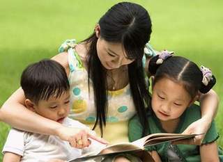 Trẻ lệch lạc giới tính không chỉ do bẩm sinh