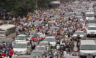Năm 2014, hạn chế phương tiện cá nhân trên nhiều tuyến phố
