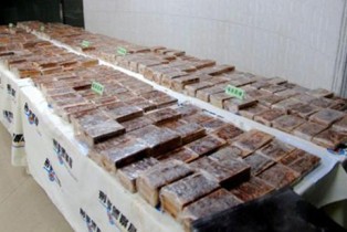 Liên tiếp bắt giữ ma túy qua đường hàng không