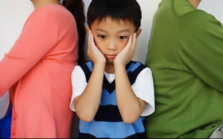 Cha mẹ nên làm gì khi ly hôn?