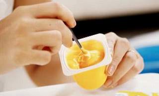 Ăn nhiều váng sữa: Nguy cơ sức khỏe đối với trẻ
