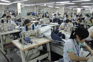 Bắt đầu điều chỉnh mức lương tối thiểu vùng