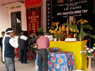 Đâm chết Bí thư xã tại nhà vì bị từ chối uống rượu