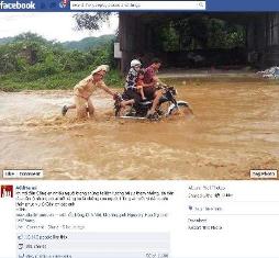  Những nghĩa cử đẹp của Cảnh sát giao thông