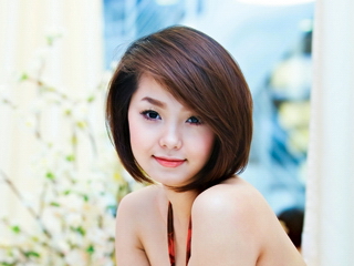 Minh Hằng ngồi &quot;ghế nóng&quot; Bước nhảy Hoàn vũ liveshow 4