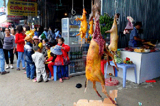2 đơn vị bị phê bình vì lễ hội chùa Hương quá.. nhếch nhác