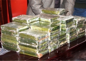 Phá đường dây ma túy, thu 60 bánh heroin