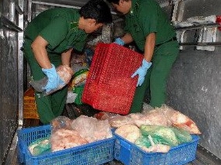 Tịch thu và tiêu hủy nhiều thực phẩm không an toàn