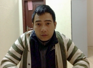 Nữ sinh đuổi bắt &quot;siêu cướp&quot; trên phố