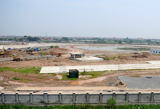 Hà Nội: Đường sắt trên cao: Quá chậm, phải &quot;đền&quot;