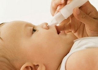 Có nên sử dụng máy hút đờm cho trẻ?