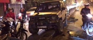 Khởi tố vụ lái xe đâm nữ sinh phố Xã Đàn
