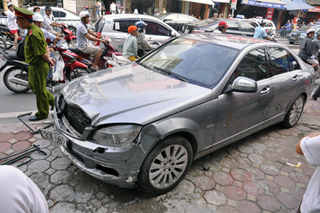 Kinh nghiệm mua bảo hiểm ôtô