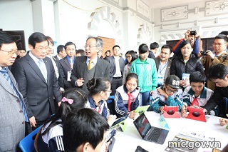 Tiêu điểm ICT tuần qua: Ấn tượng &quot;Máy tính cho cuộc sống&quot;