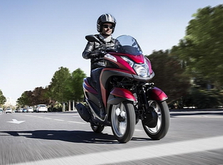  Cận cảnh xe máy 3 bánh mới của Yamaha