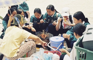 Thức ăn đường phố cần đảm bảo điều kiện gì?