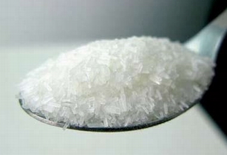Những người không nên ăn mì chính