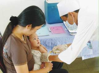 Bệnh sởi và vắc xin sởi: những câu hỏi - đáp để bạn không mắc ‘‘sai lầm’’