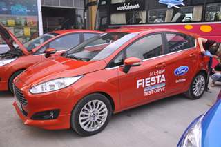 Xe Ford mới tại Việt Nam 'ăn' xăng bất ngờ