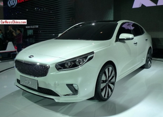 KIA sắp cho ra xe tầm trung bắt mắt