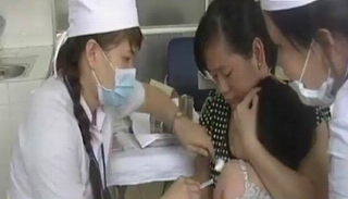 Sẽ tiêm vét vắcxin sởi cho trẻ đến 10 tuổi