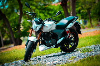 Benelli ra xe côn tay giá mềm tại Việt Nam