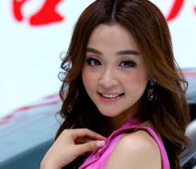  Mỹ nhân gợi cảm tại triển lãm ô tô Bắc Kinh-2