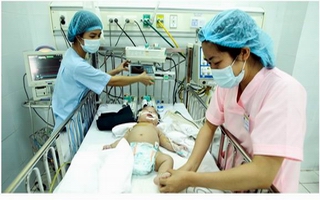 Nhiều dịch bệnh nguy hiểm cùng &quot;tấn công&quot; Việt Nam