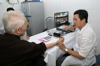 Những trường hợp sẽ không phải đóng viện phí