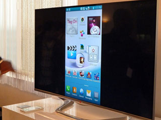 Các kiểu “hôn phối” của smart TV và smartphone