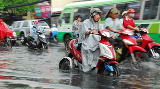 Mưa to ở Nam Bộ, Bắc Bộ nắng nóng