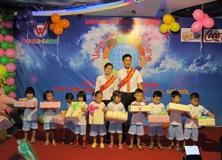 Chương trình &quot;Vòng tay yêu thương mỗi ngày