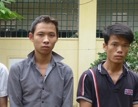 Bị đánh, cướp tài sản vì khỏa thân sờ soạng lúc nửa đêm