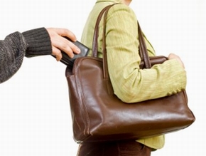 &quot;Nữ quái&quot; chuyên trộm đồ tại các shop quần áo sa lưới