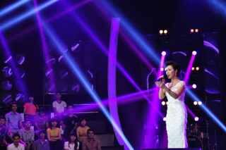 Uyên Linh đối đầu với ba giọng ca rock