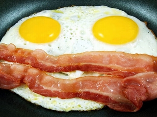 Những thói quen &quot;xấu&quot; khiến cholesterol cao
