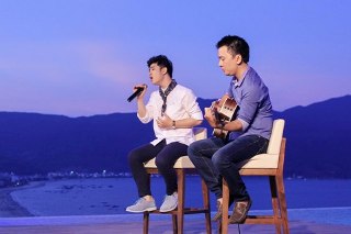 Loki Bảo Long dè chừng Tích Kỳ ở vòng liveshow X-Factor