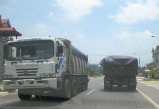  Giờ &quot;thông tuyến&quot; của các xe quá tải trọng