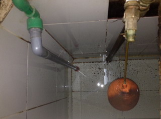 Mất nước kéo dài kỷ lục giữa Thủ đô