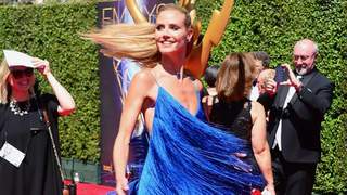Heidi Klum mặc táo bạo nổi bật trên thảm đỏ