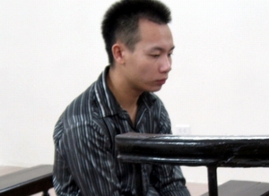 Bé gái 12 quyết liệt chống cự thoát khỏi &quot;yêu râu xanh&quot;