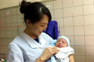 Cứu sống con khi mẹ chuyển dạ bất thường