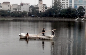 Tìm thấy xác thanh niên nhảy hồ Xã Đàn tự tử