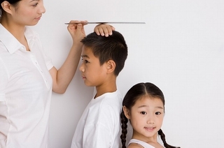 Chiều cao người Việt thấp hơn nhiều chuẩn của WHO