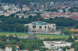 Tháng 10, Quốc hội họp tại trụ sở mới