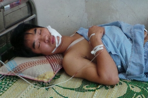 Bị đâm thấu tim khi đi gây sự đánh nhau