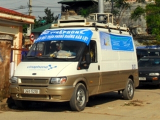 VinaPhone, MobiFone khẩn trương đối phó bão số 3