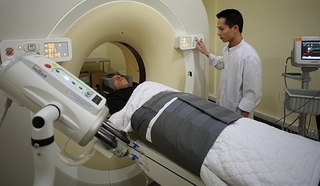Thủ tướng: Người dân cần được tiếp cận dịch vụ y tế có chất lượng