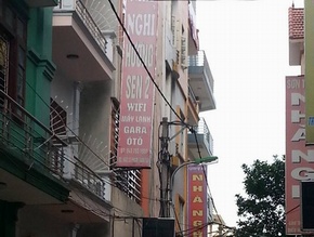 Một phụ nữ chết lõa thể ở nhà nghỉ: Truy bắt hung thủ