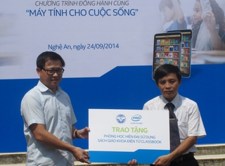 Nghệ An có phòng học sử dụng sách giáo khoa điện tử Classbook